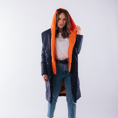 Утепленная куртка с капюшоном 